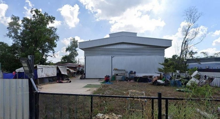 For sale warehouse in Mueang Pathum Thani, Pathum Thani