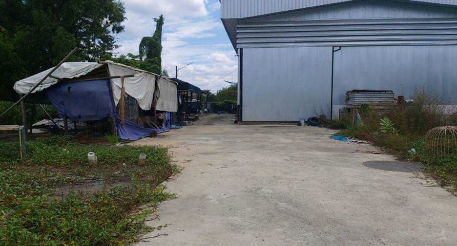 For sale warehouse in Mueang Pathum Thani, Pathum Thani