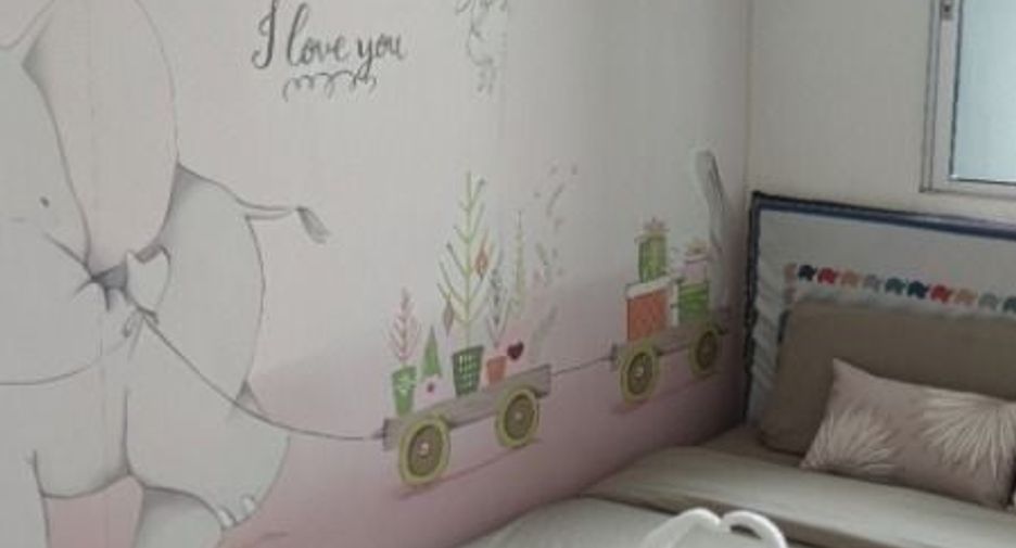 For sale 3 bed condo in Huai Khwang, Bangkok