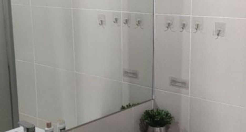For sale 3 bed condo in Huai Khwang, Bangkok