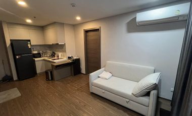 For sale 1 bed condo in Huai Khwang, Bangkok