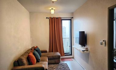 For sale 2 bed condo in Huai Khwang, Bangkok