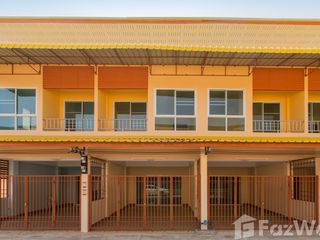 For sale 2 bed townhouse in Mueang Phrae, Phrae