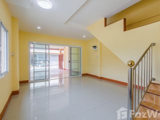 For sale 2 bed townhouse in Mueang Phrae, Phrae