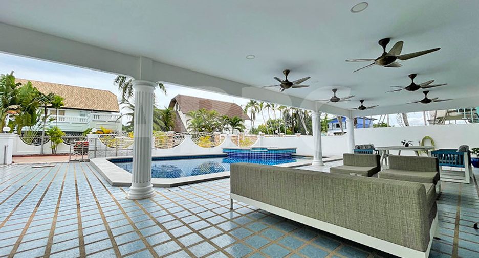 For sale 3 bedrooms house in Bang Lamung, Chonburi