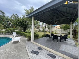For sale 2 Beds townhouse in Mueang Rayong, Rayong