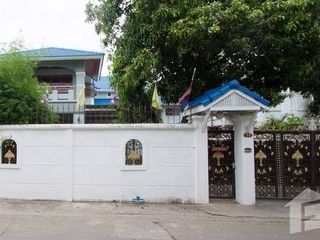 For rent 4 Beds house in Lat Phrao, Bangkok