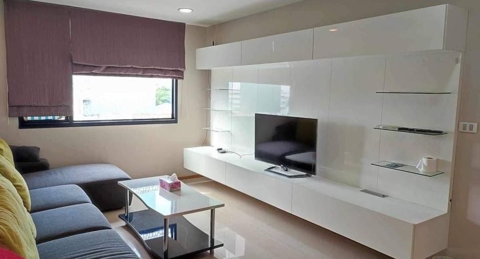 For rent 2 bed condo in Phaya Thai, Bangkok