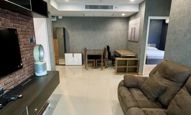 For rent 2 bed condo in Huai Khwang, Bangkok