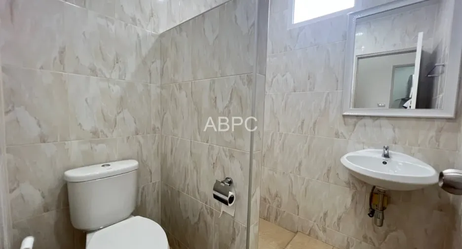 Casa en alquiler y en venta de 2 habitaciones 