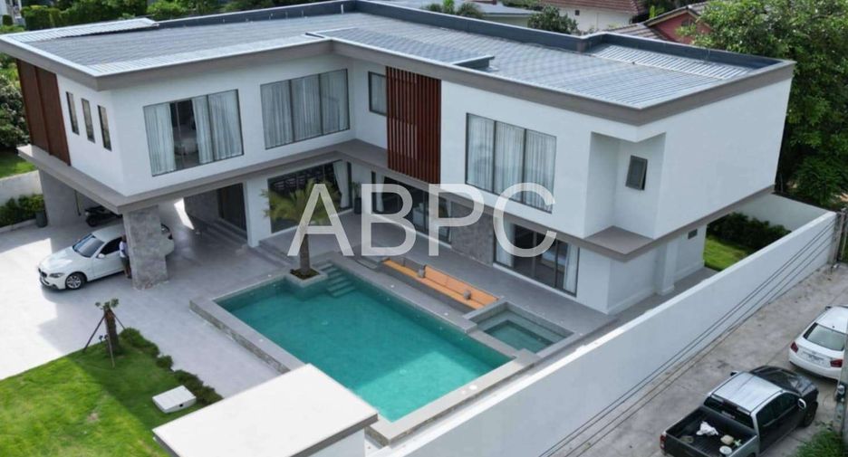 For rent and for sale 7 bedrooms house in Bang Lamung, Chonburi