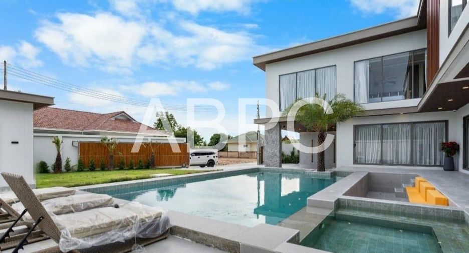 For rent and for sale 7 bedrooms house in Bang Lamung, Chonburi