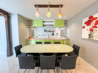 For sale 4 bed condo in Kathu, Phuket