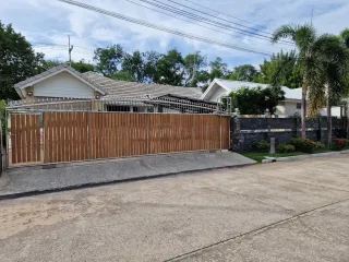 For rent 4 bed house in Cha Am, Phetchaburi