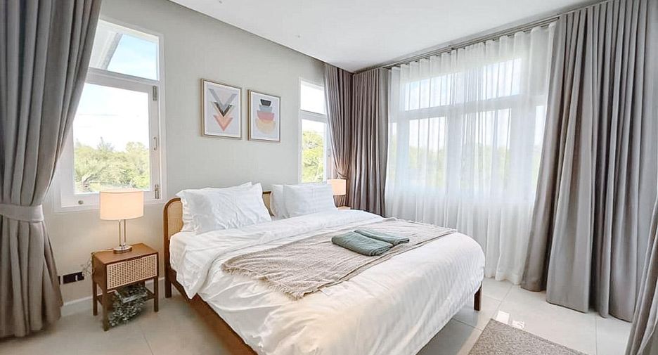 For sale 5 bedrooms house in Sattahip, Chonburi