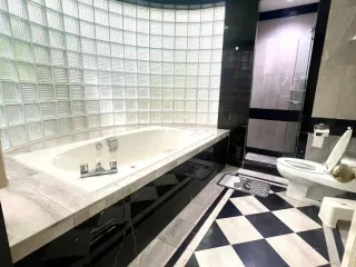 出售 2 卧室 公寓 在 Pathum Wan, 曼谷