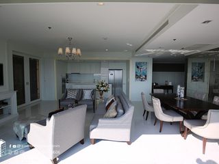 For rent 3 bed condo in Yan Nawa, Bangkok