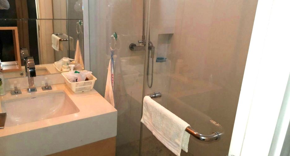 For rent 1 bed condo in Watthana, Bangkok