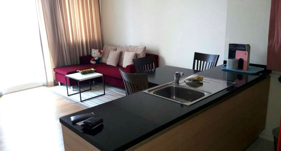 For rent 1 bed condo in Watthana, Bangkok