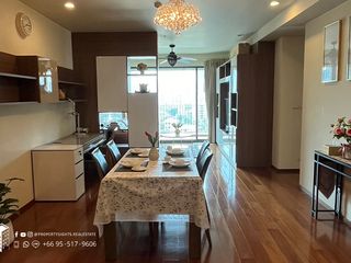 For rent 2 bed condo in Yan Nawa, Bangkok