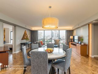 For rent 3 bed condo in Yan Nawa, Bangkok
