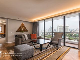 For rent 3 bed condo in Yan Nawa, Bangkok