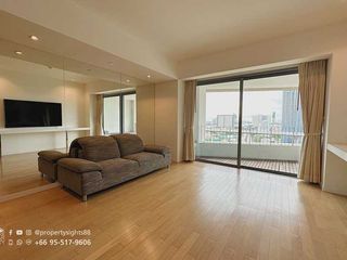 For sale 1 bed condo in Yan Nawa, Bangkok