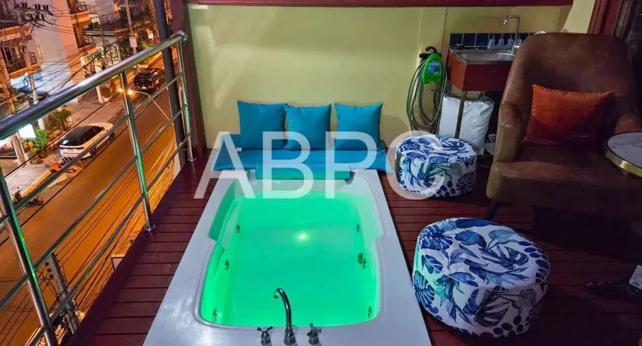 For sale 5 bedrooms townhouse in Bang Lamung, Chonburi
