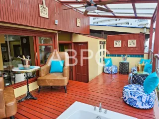 Casa adosada en venta de 5 habitaciones en Bang Lamung, Chonburi