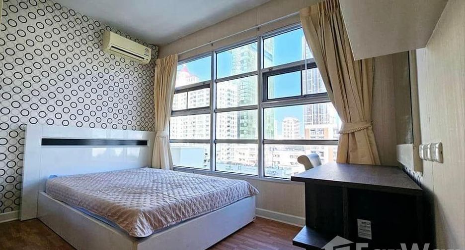 For rent 3 Beds condo in Phaya Thai, Bangkok