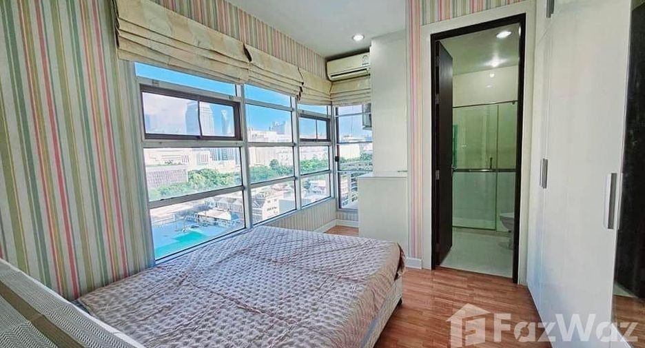 For rent 3 Beds condo in Phaya Thai, Bangkok