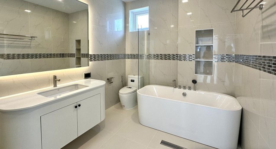 For sale 3 bedrooms house in Bang Lamung, Chonburi