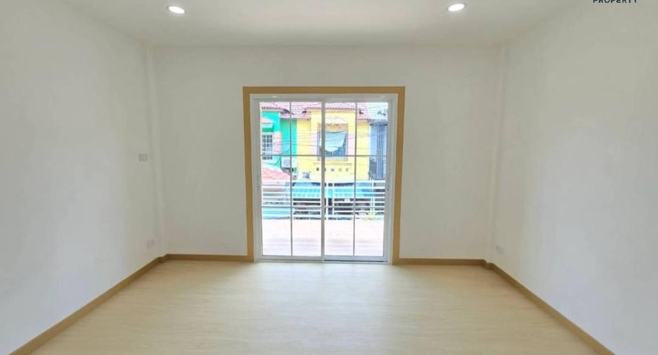 For sale 3 Beds townhouse in Sai Noi, Nonthaburi