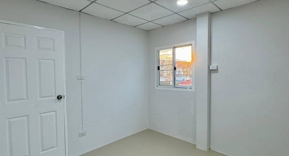 For sale 4 bed house in Sai Noi, Nonthaburi