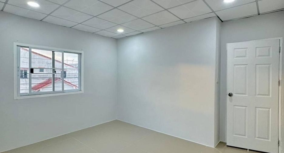 For sale 4 bed house in Sai Noi, Nonthaburi