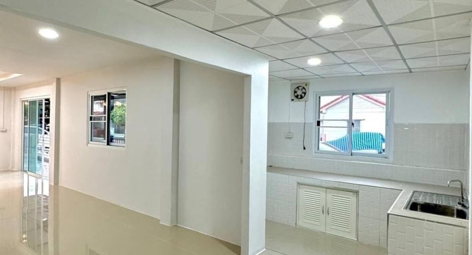 For sale 4 bed house in Sai Noi, Nonthaburi