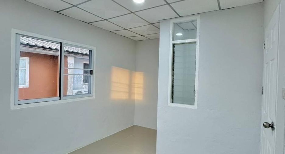 For sale 4 bed house in Sai Noi, Nonthaburi