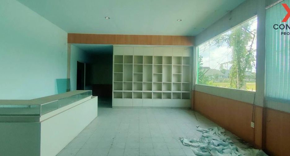 For sale 1 bed retail Space in Kaset Wisai, Roi Et