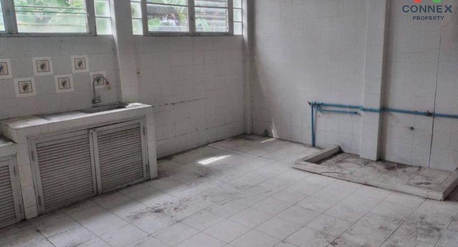 For sale 3 bed house in Lam Luk Ka, Pathum Thani