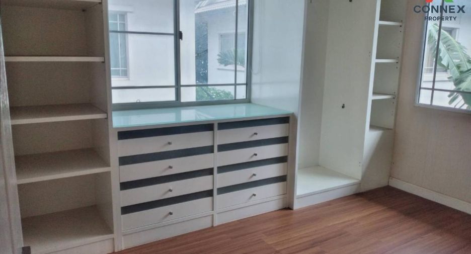 For sale 3 Beds house in Pak Kret, Nonthaburi