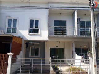 For sale 3 Beds townhouse in Lat Lum Kaeo, Pathum Thani