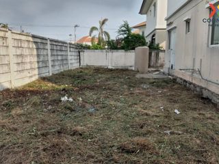 For sale 3 bed townhouse in Mueang Samut Sakhon, Samut Sakhon