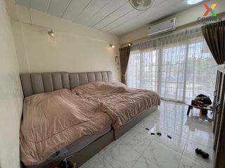 For sale 5 Beds townhouse in Phutthamonthon, Nakhon Pathom