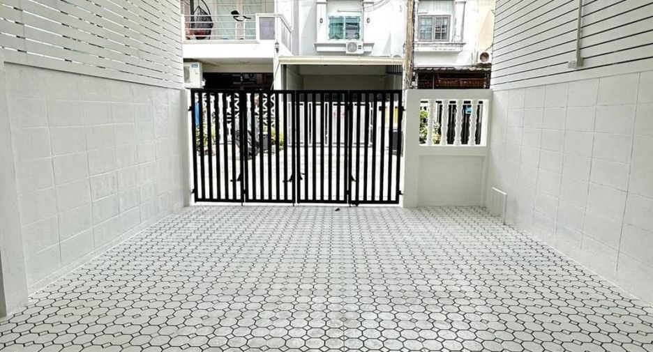 For sale 2 bed house in Pak Kret, Nonthaburi