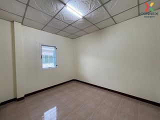 For sale 3 bed townhouse in Mueang Surat Thani, Surat Thani