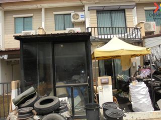 For sale 1 Beds townhouse in Lam Luk Ka, Pathum Thani