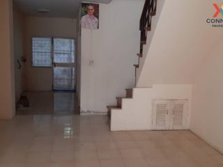 For sale 3 bed townhouse in Lam Luk Ka, Pathum Thani