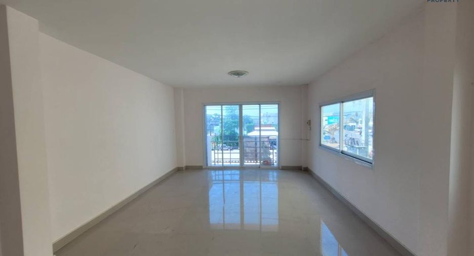 For sale 3 bed retail Space in Mueang Nong Khai, Nong Khai
