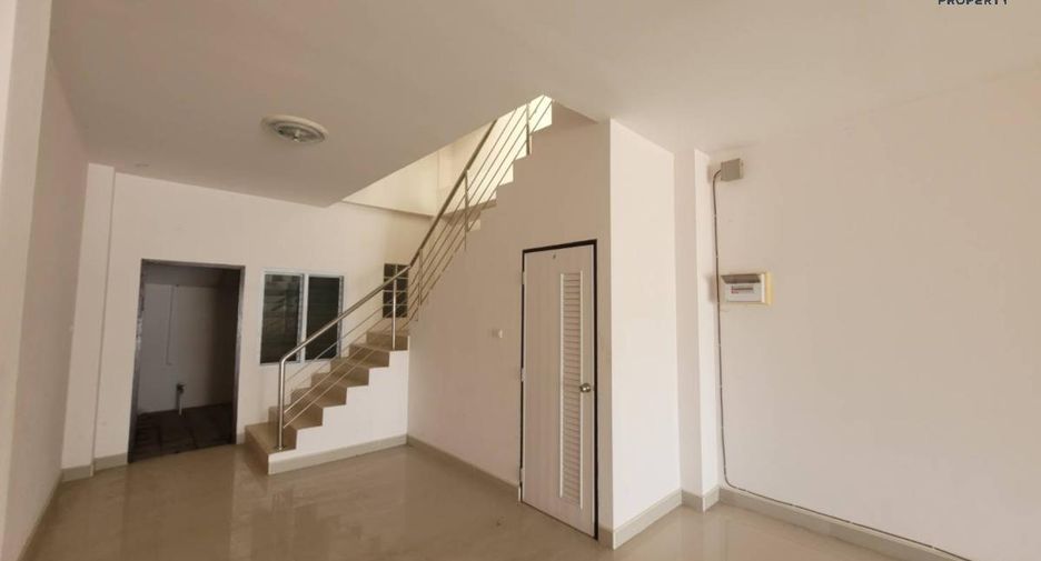 For sale 3 bed retail Space in Mueang Nong Khai, Nong Khai