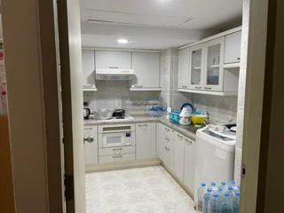 Wohnung zur Miete mit 2 Zimmer in Khlong Toei, Bangkok